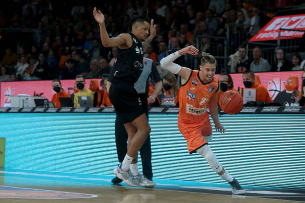 稳妥处理并 稳妥处理并