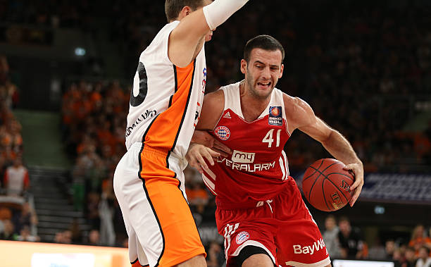 坚实基础 坚实基础