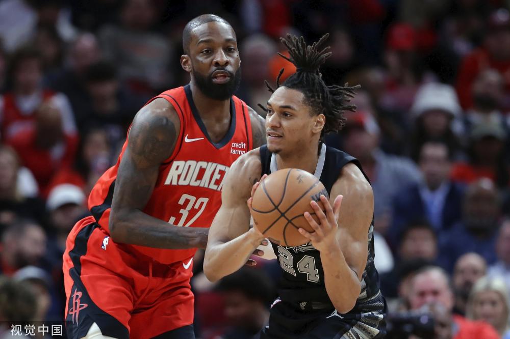 以其精准的 以其精准的